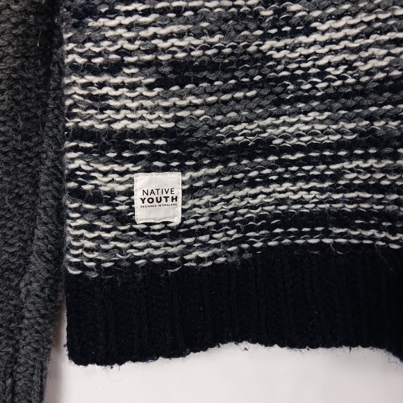 NATIVE YOUTH Polar Knit Sweater Men's Size M Gray Rib Chunky Crew Neck - Picture 4 of 6